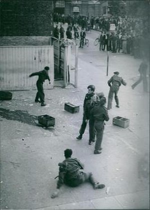 300px-Canadian_riot_Aldershot_1945.jpg